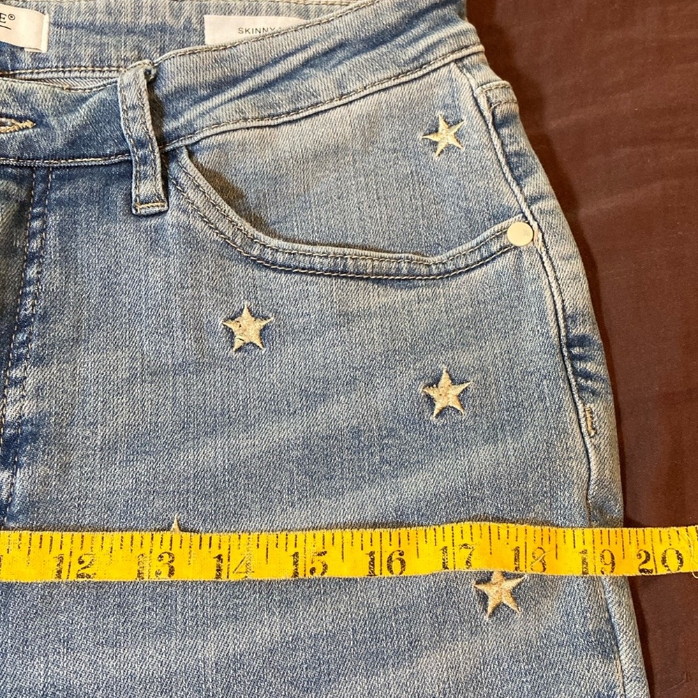 Skinny Fit Jeans by Judy Blue Brand. EUC! - Picture 9 of 16